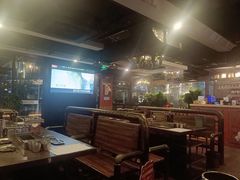 -麦凯伦烧烤·精酿超级工厂店(金桥总店)
