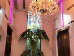 -上海虹桥西郊假日酒店