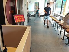 -麦当劳(新天地得来速店)