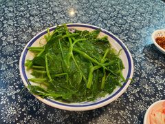 烫豌豆尖-冯四孃跷脚牛肉·非物质文化遗产店