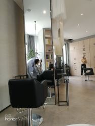 点击看大图 -MOVAN HAIR莫凡匠人发型屋