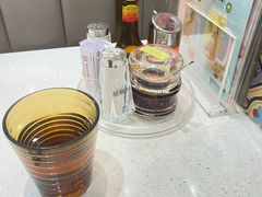 -香港新发烧腊茶餐厅(水围店)