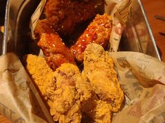 炸鸡双拼-春熙台韩国料理·章鱼肥牛(西丽店)