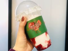 草莓牛奶-囍福咖啡(这有山店)