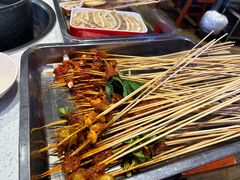 -钢管厂五区小郡肝串串香(蜀都万达店)