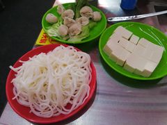 手工鱼皮饺-蚝羊氣惠来羊肉火锅·高压锅生蚝