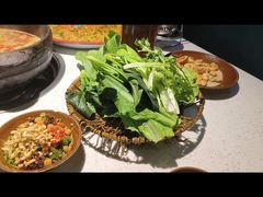 -贵府酸汤牛肉火锅·贵州老字号(飞山街店)