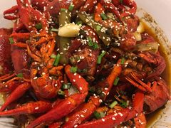 油焖大虾-张大师鸭爪爪特色干锅(南湖店)