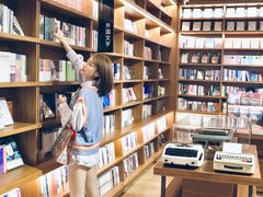 -上海三联书店READWAY(华中首店)