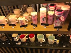 零售区-星巴克(浦东机场T2到达店)