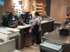 -瑞幸咖啡(外滩SOHO店)