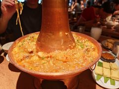 土司铜锅油焖鸡-浩海火燒雲傣家菜(芮欧百货店)