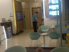 -维乐口腔(美维云门诊陆家嘴店)