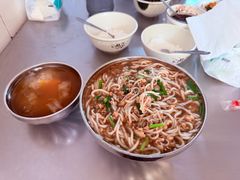 -正宗杨记普洱酸醋米线(总店)