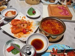 -雍容荟帝王蟹活龙虾展台自助(IFS黑金店)