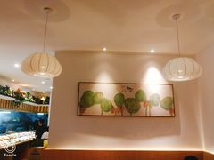 -邻家小馆(银都店)