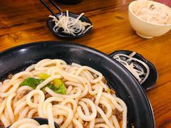 -丽虹云南过桥米线(兴工街店)