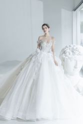 -LOVE SHINE婚纱·红鼎庄龙凤褂·妈妈装定制