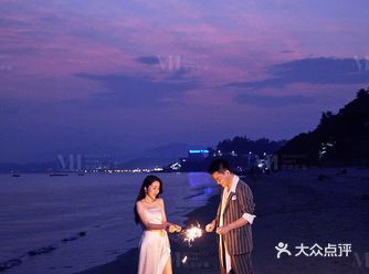 深圳婚纱照|梦幻光影蓝紫色夜幕海岸婚纱照