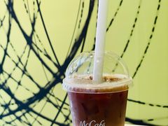 冰玫珑蜜瓜味燕麦拿铁-麦当劳(总统大酒店店)