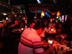 -城墙外BAR