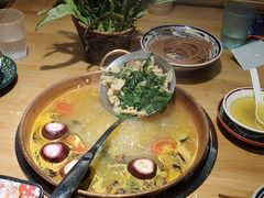 -洱火云南酸菜牛肉火锅(石景山当代商城店)