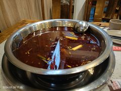 -肖肖酸萝卜鱼火锅(总店)