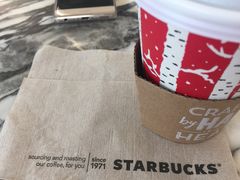 -星巴克(香港国际机场44号闸店)