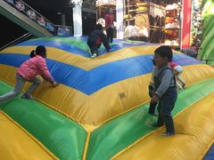 -蒙特利亲子乐园