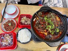 -老闵田螺馆·南昌特色小炒(梦时代店)