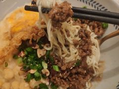 -呼啦面馆·头牌豌杂面(建新东路店)