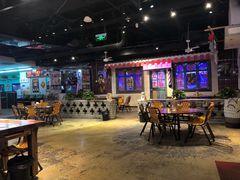 大堂-马路牙子地桌烤肉(工体店)