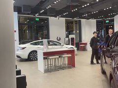 -TESLA 特斯拉(上海太古汇体验店)