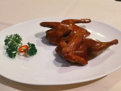 玻璃脆皮乳鸽-利苑酒家(金宝店)