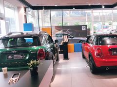 -南充通源宝马4S店(高坪店)