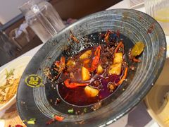 -肥肥虾庄·金牌油焖大虾(汉街SKP店)