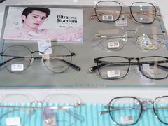 -罗伯特眼镜·蔡司官方授权(前海桂湾店)