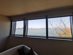 -上海滴水湖皇冠假日酒店