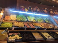 -牛YO寿喜烧·铁板烧和牛火锅自助(市府恒隆店)