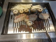 -臻牛烤肉