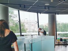 -麦当劳(展览路店)