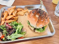 招牌牛肉汉堡-UPPER KITCHEN(延安路店)