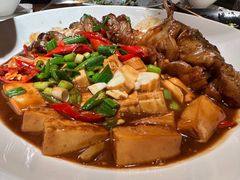 杂鱼煲-青桃餐厅