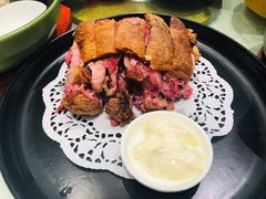 烘烤德式脆皮猪肘-狮王府淮扬菜(新街口友谊店)