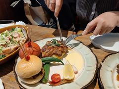 -秘密旅行Bonjour(黑金冠 江南西店)