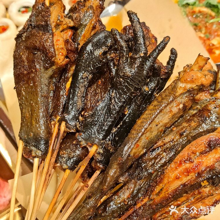 昆明！炫不停根本炫不停的清真烧烤