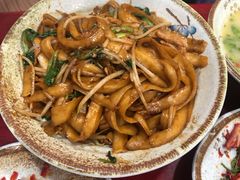-金杨拉面王小吃面馆·牛三宝面·红烧牛肉粉