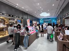 -泡泡玛特POPMART(武汉新天地南馆店)