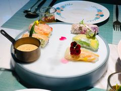 漫步花开彩虹卷-蜜桃花开·中西融合菜E&W(南长街店)