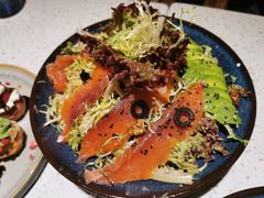 牛油果烟熏三文鱼沙拉-BE BRIGHT KITCHEN(正佳广场店)